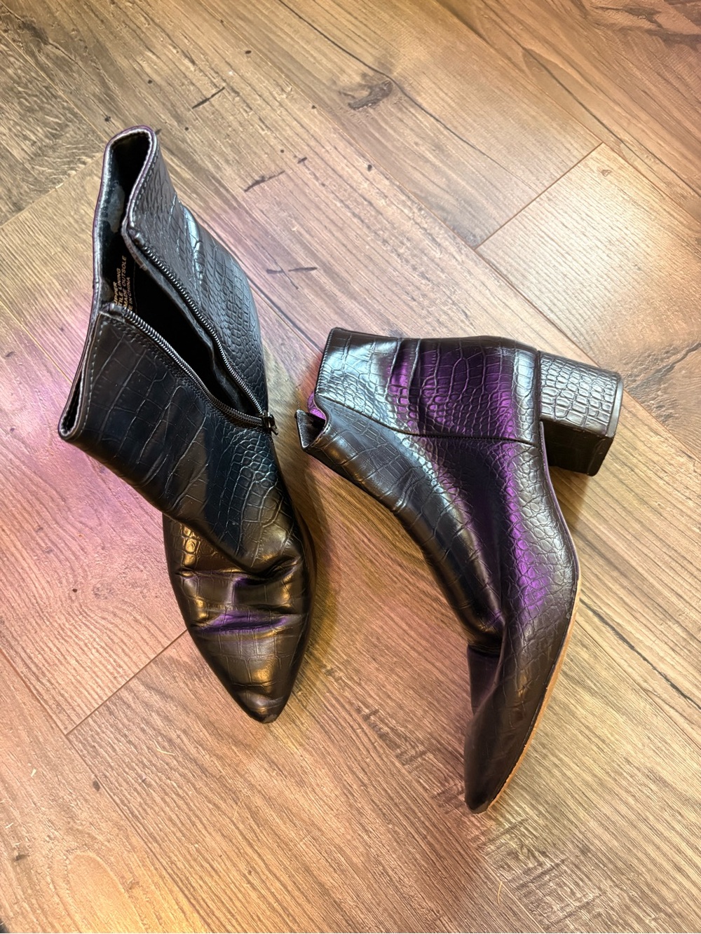 Express Black Croc-Embossed Pointed Ankle Booties